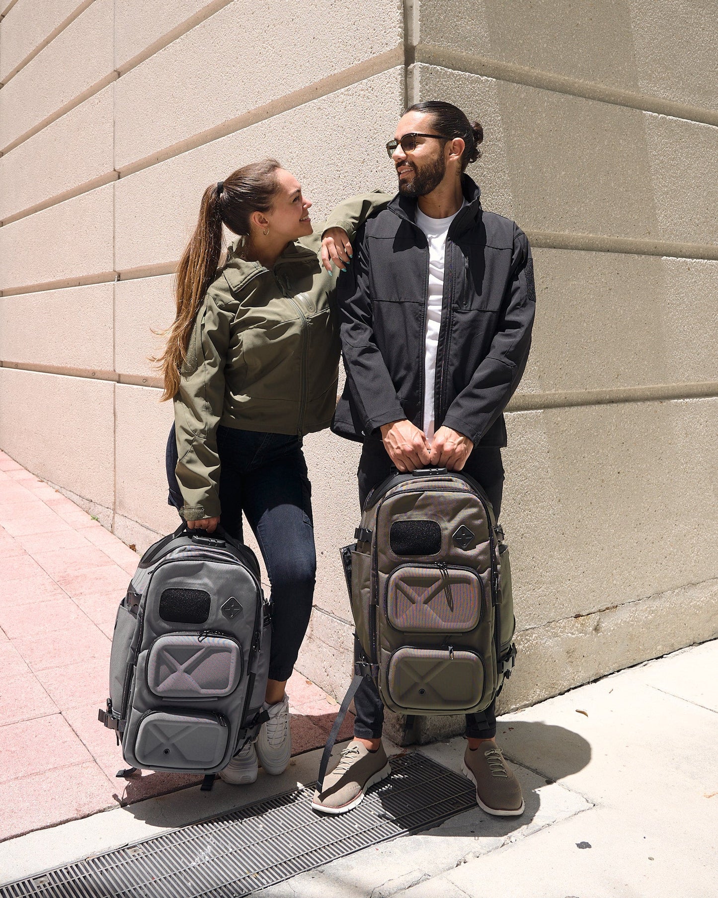 Bayline™ | De Backpackende Eilandbewoners