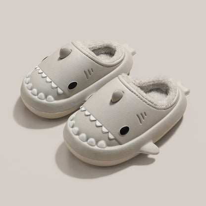 Haai slippers met zachte binnenkant voor kinderen!