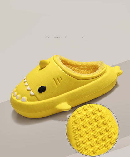 Haai slippers met zachte binnenkant voor kinderen!