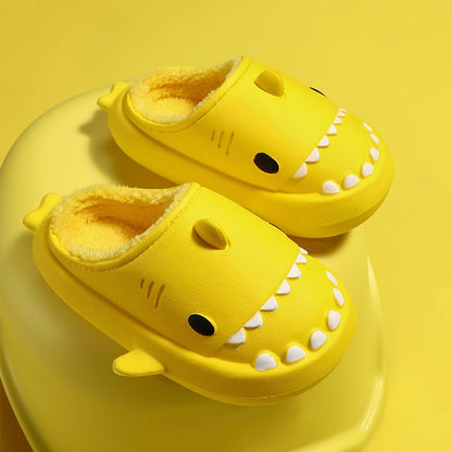 Haai slippers met zachte binnenkant voor kinderen!
