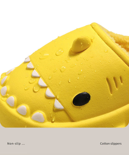 Haai slippers met zachte binnenkant voor kinderen!