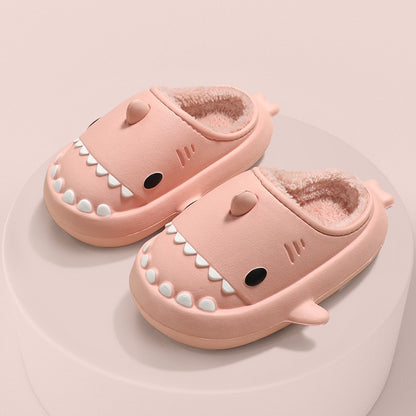 Haai slippers met zachte binnenkant voor kinderen!